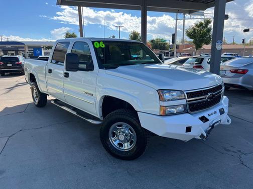2006 Chevrolet Silverado 2500 LT H/D Crew Cab
