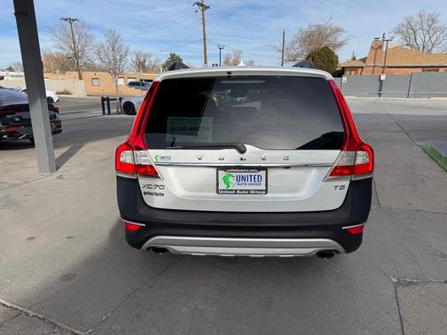 2016 Volvo XC70 T5 Drive-E Platinum