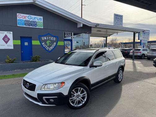 2016 Volvo XC70 T5 Drive-E Platinum