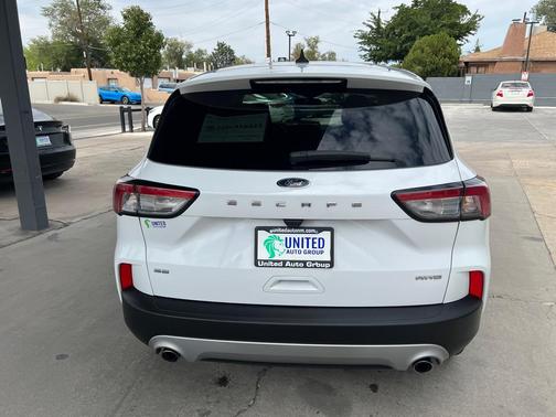 2022 Ford Escape SE