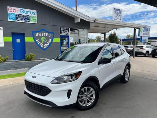 2022 Ford Escape SE