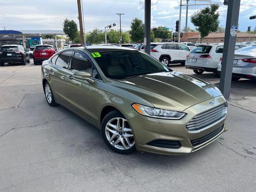 2013 Ford Fusion SE