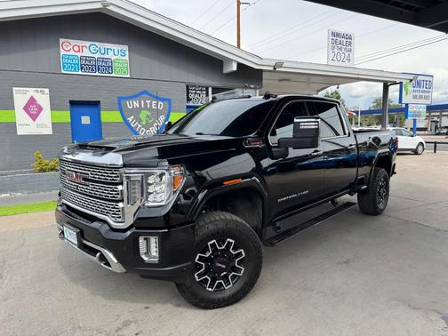 Onyx Black 2022 GMC Sierra 2500 Denali