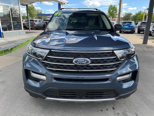 BLUE 2021 Ford Explorer XLT