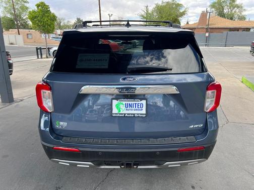 BLUE 2021 Ford Explorer XLT