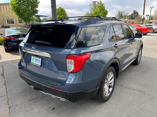 BLUE 2021 Ford Explorer XLT