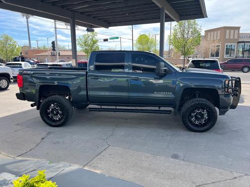 2017 Chevrolet Silverado 1500 2LT