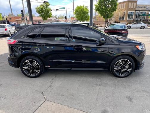 Agate Black Metallic 2019 Ford Edge ST