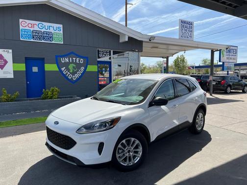 WHITE 2022 Ford Escape SE