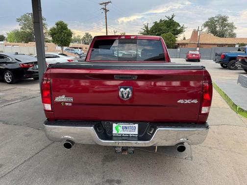 MAROON 2015 RAM 1500 SLT