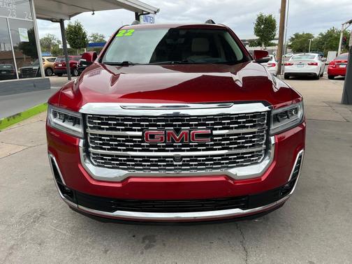 2022 GMC Acadia Denali