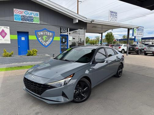 Electric Shadow 2022 Hyundai ELANTRA SEL