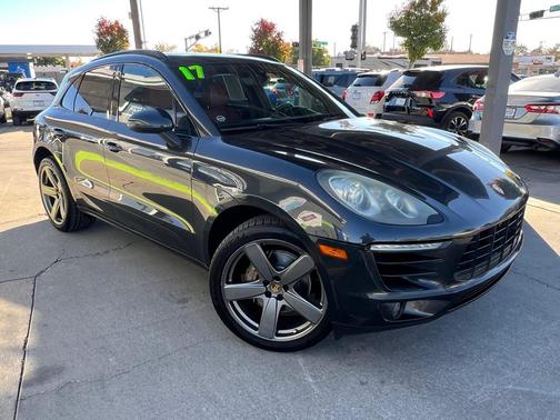 2017 Porsche Macan S