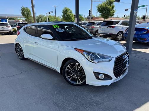 Elite White 2016 Hyundai Veloster Turbo