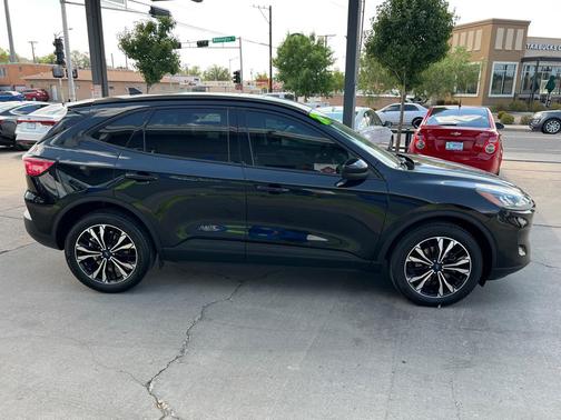 2022 Ford Escape SE