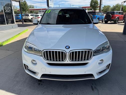 WHITE 2017 BMW X5 xDrive35d