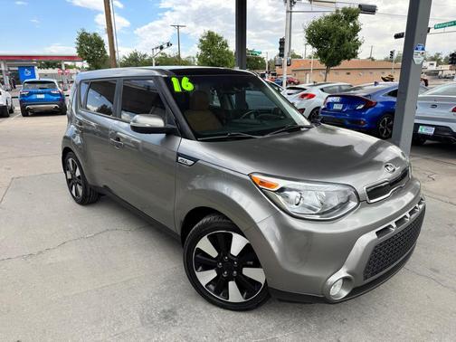 Titanium Gray 2016 Kia Soul !