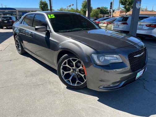 2015 Chrysler 300 S