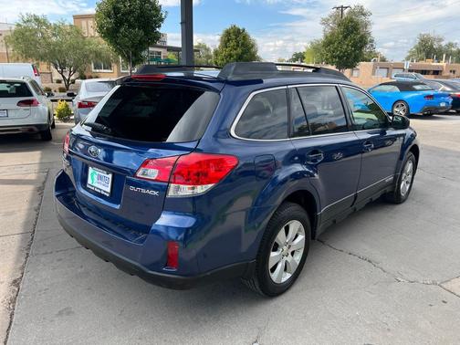 2010 Subaru Outback 2.5 i Limited