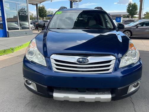 2010 Subaru Outback 2.5 i Limited