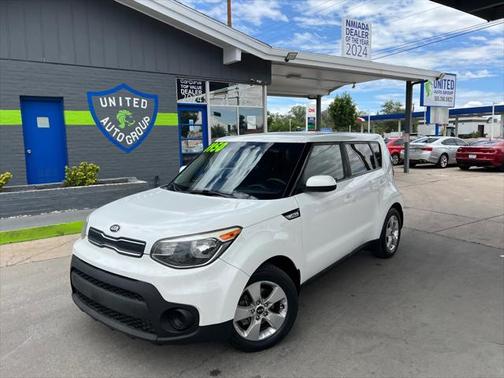 2017 Kia Soul Base