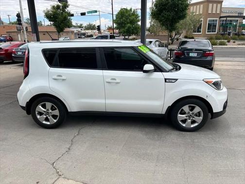 2017 Kia Soul Base
