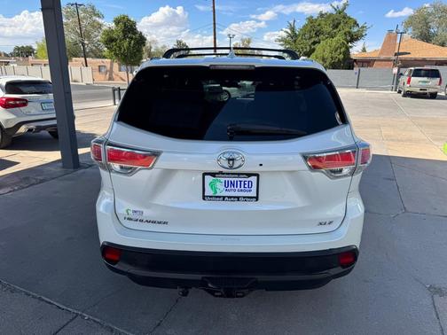 Blizzard Pearl 2015 Toyota Highlander XLE