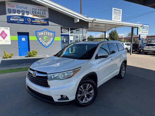 Blizzard Pearl 2015 Toyota Highlander XLE