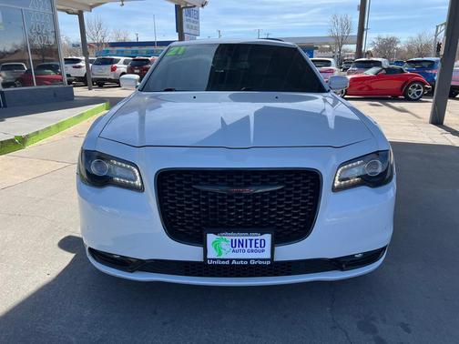 2021 Chrysler 300 S