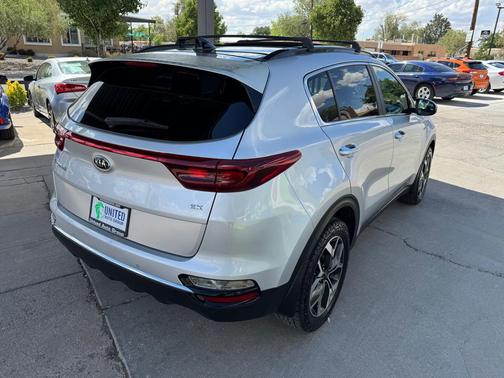 Sparkling Silver 2022 Kia Sportage EX