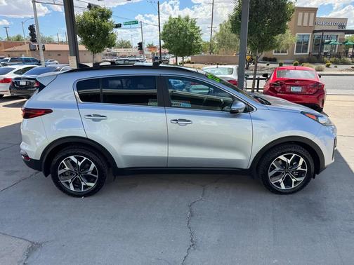 Sparkling Silver 2022 Kia Sportage EX