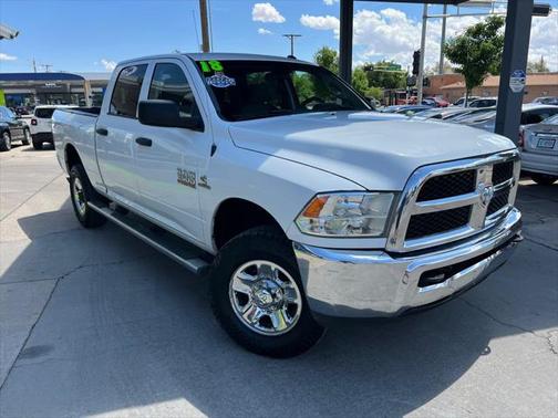 2018 RAM 2500 Tradesman Crew Cab 4x4 6'4' Box