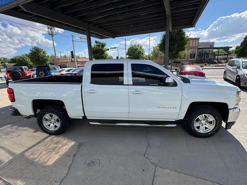 WHITE 2018 Chevrolet Silverado 1500 1LT