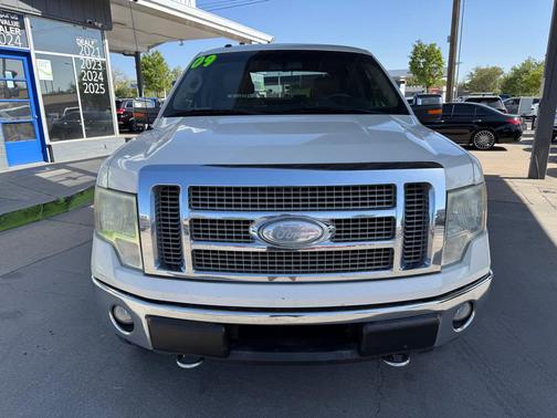 WHITE 2009 Ford F-150 Lariat SuperCrew
