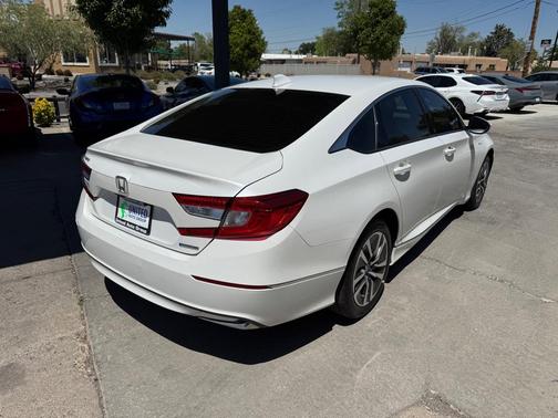 Platinum White Pearl 2020 Honda Accord Hybrid EX