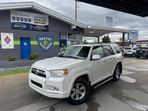 Blizzard Pearl Metallic 2013 Toyota 4Runner SR5