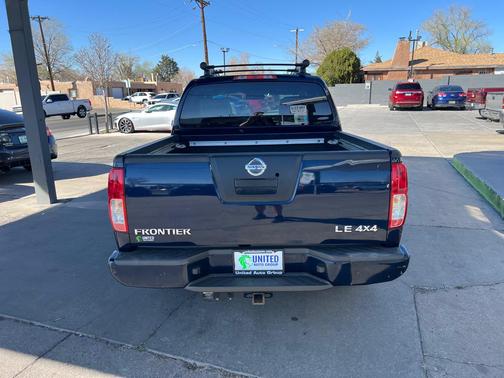 2007 Nissan Frontier LE Crew Cab