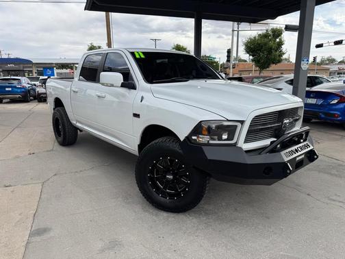 Bright White Clearcoat 2011 Dodge Ram 1500 Sport
