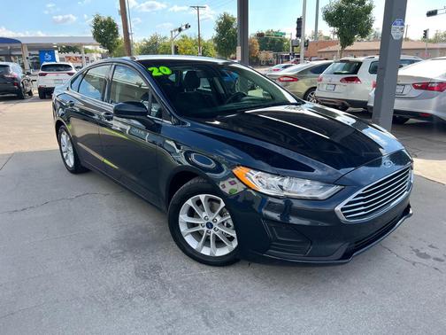 2020 Ford Fusion SE