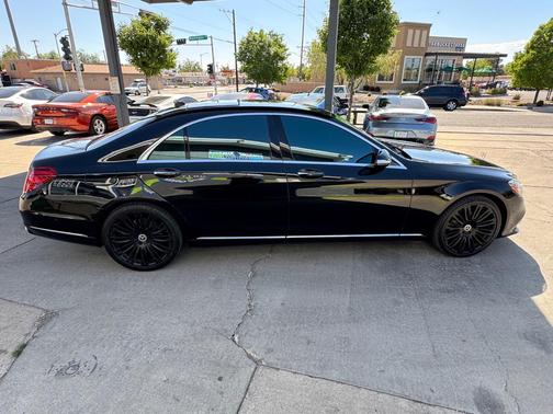 BLACK 2020 Mercedes-Benz S-Class S560