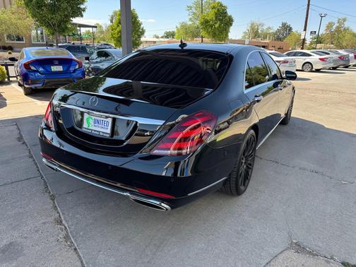 BLACK 2020 Mercedes-Benz S-Class S560