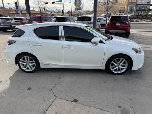 2017 Lexus CT 200h Base