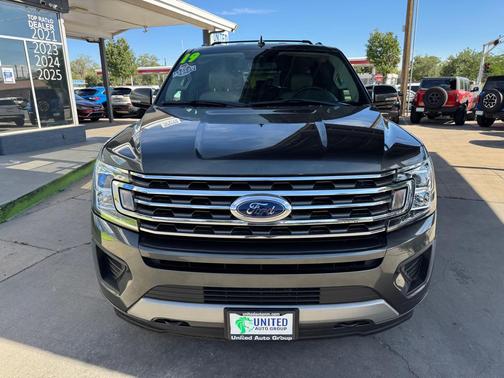 Magnetic Metallic 2019 Ford Expedition XLT