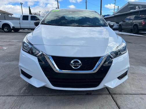 2020 Nissan Versa 1.6 S