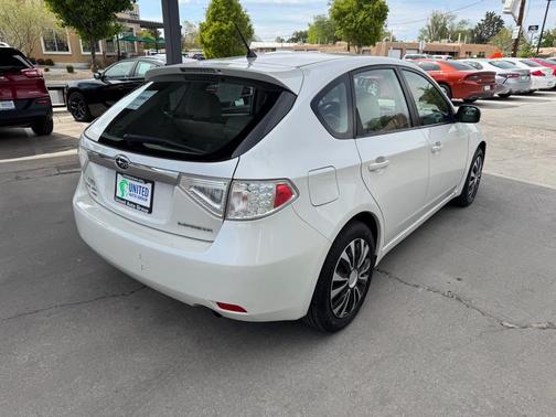 Satin White Pearl 2010 Subaru Impreza 2.5 i