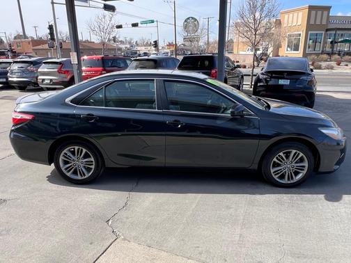 2017 Toyota Camry LE