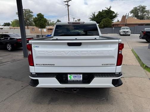 Summit White 2021 Chevrolet Silverado 1500 Custom