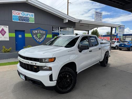 Summit White 2021 Chevrolet Silverado 1500 Custom
