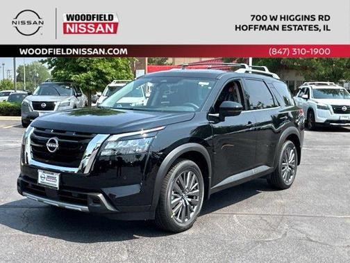2025 Nissan Pathfinder SL