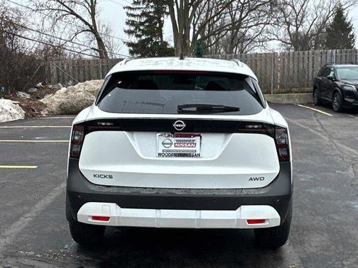 2026 Nissan Kicks SV